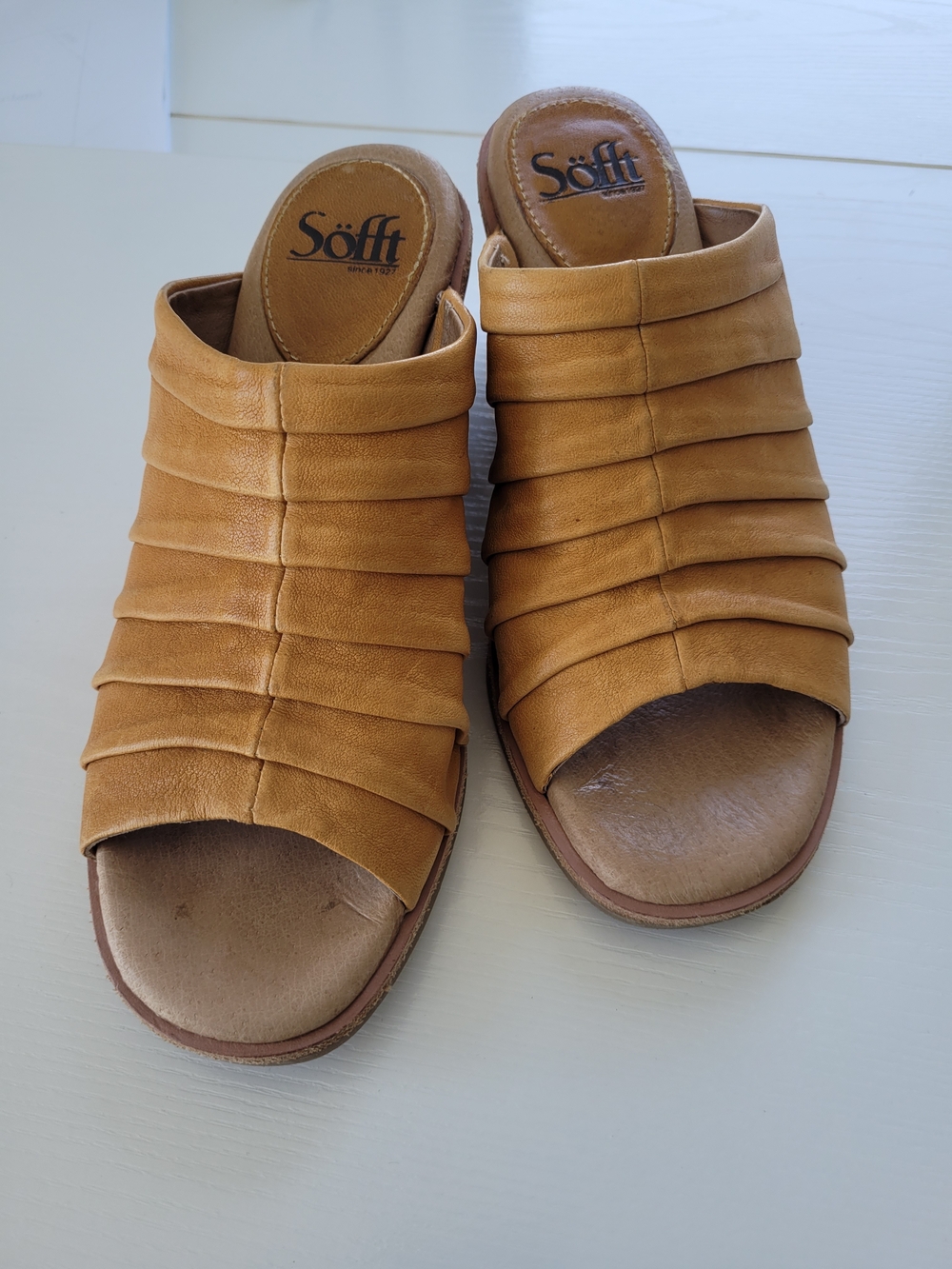 Women's Sofft Yellow Leather Slide Sandals
